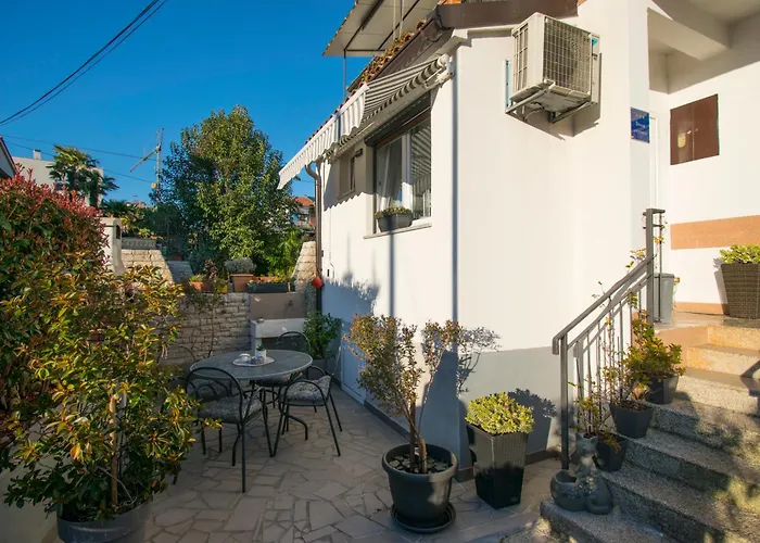 Apartment Edera, Near The Town In A Quiet Location