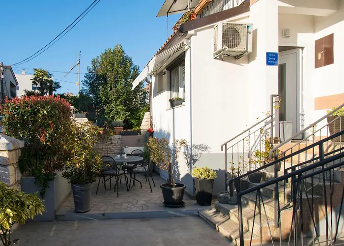 Apartment Edera, Near The Town In A Quiet Location